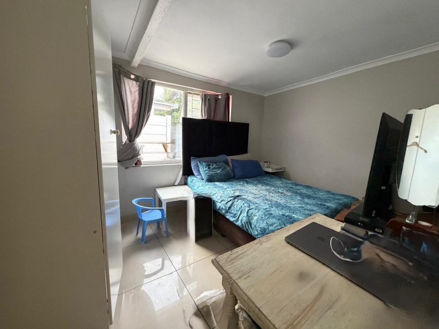 5 Bedroom Property for Sale in Lotus River Western Cape